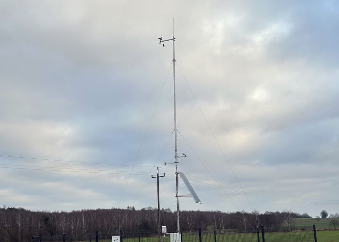 Stacja meteorologiczna na terenie gminy Brzeziny.